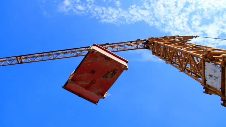 falling crane loads