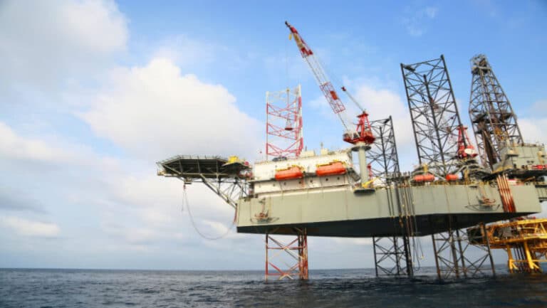 offshore crane safety operation